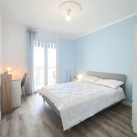 Apartman F4 Avec Vue / Flat With Sea View 3 Bedrooms Nizza