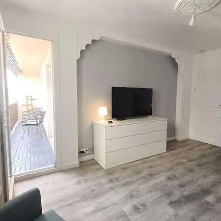 F4 Avec Vue / Flat With Sea View 3 Bedrooms شقة