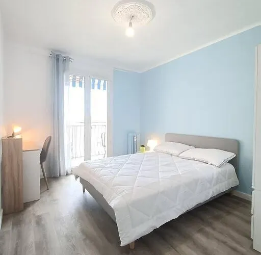 شقة F4 Avec Vue / Flat With Sea View 3 Bedrooms نيس