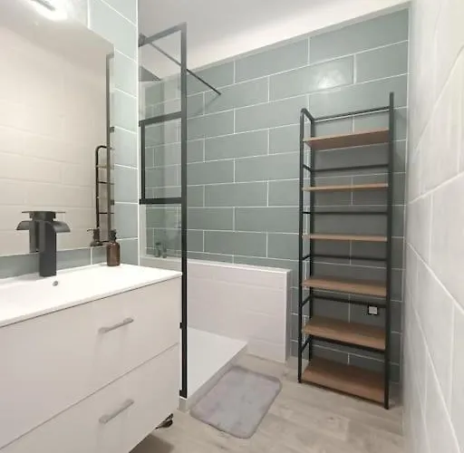شقة F4 Avec Vue / Flat With Sea View 3 Bedrooms